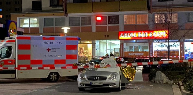 Almanya'da nargile kafeye saldırı: 11 ölü