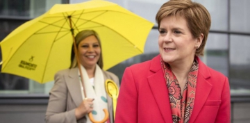 İskoçya'da parlamento seçimlerini İskoç Ulusal Partisi kazandı
