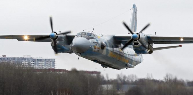 Ukrayna'da askeri uçak düştü