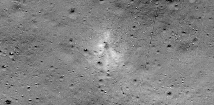 Ay'a inerken kaybolan Vikram aracı bulundu