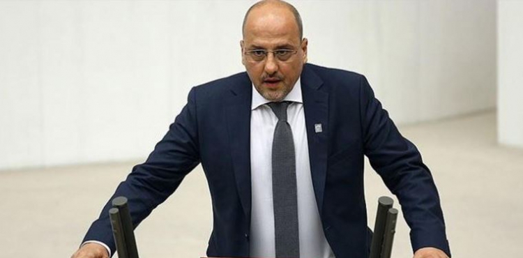 Ahmet Şık HDP'den istifa etti