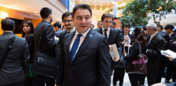 Ali Babacan tepki çeken 23 Nisan mesajını yeniledi