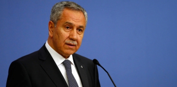 Bülent Arınç ve eşi corona virüsüne yakalandı