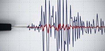 İzmir Karaburun açıklarında 4,1 büyüklüğünde deprem