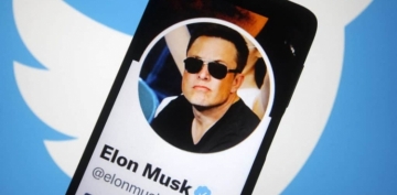 Elon Musk, Twitter için son imzayı yarın atacak