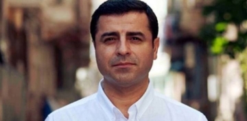 Selahattin Demirtaş Diyarbakır'a getirildi