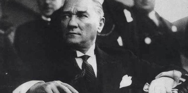 Gazi Mustafa Kemal Atatürk ölümünün 82. yılında anılıyor