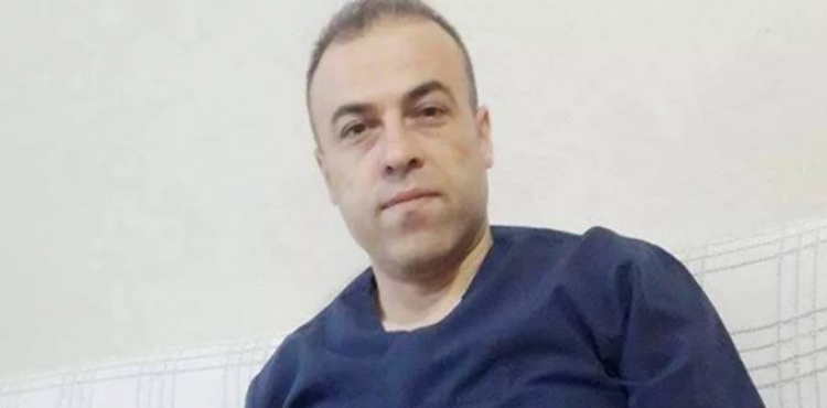 Çocuğunu ensesinden keserek ağır yaraladı