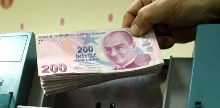 Dokuz ayın zirvesinde: Cari açık nisanda 2,74 milyar dolar oldu