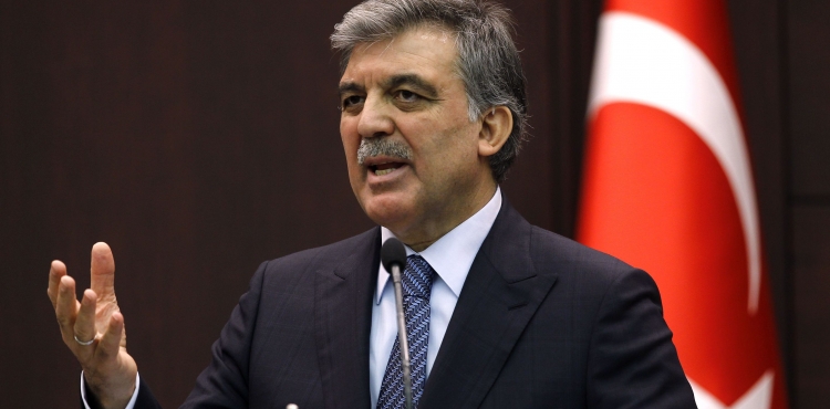 Abdullah Gül: Enflasyonun bu kadar hafife alınmasına hayret ediyorum