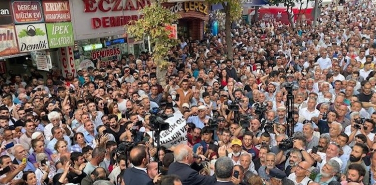 Kılıçdaroğlu’nun esnaf ziyareti mitinge dönüştü